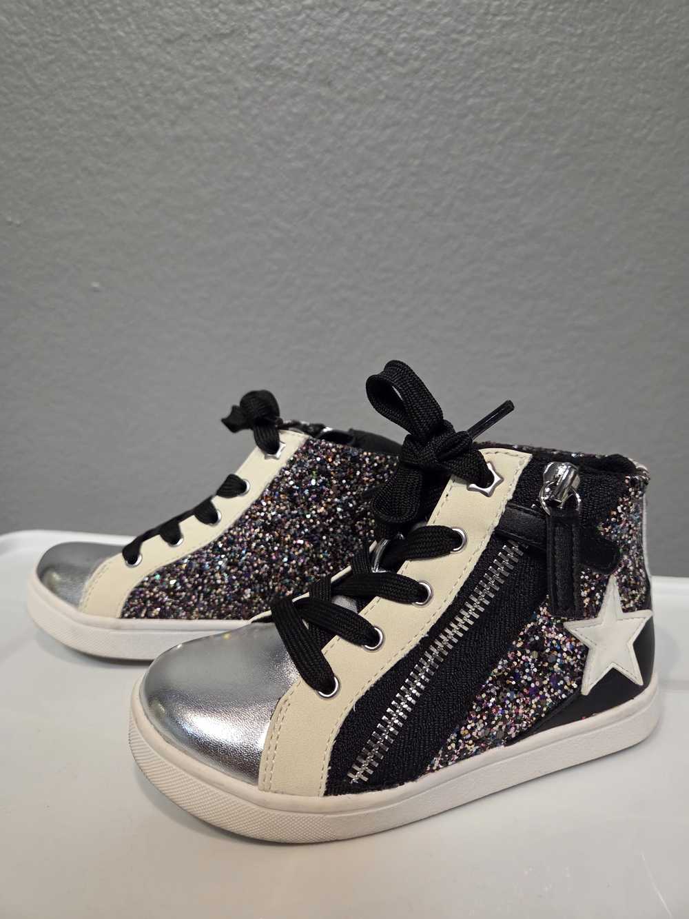 Nina Kids Glitter High-Top Boots in Silver, Black and White
